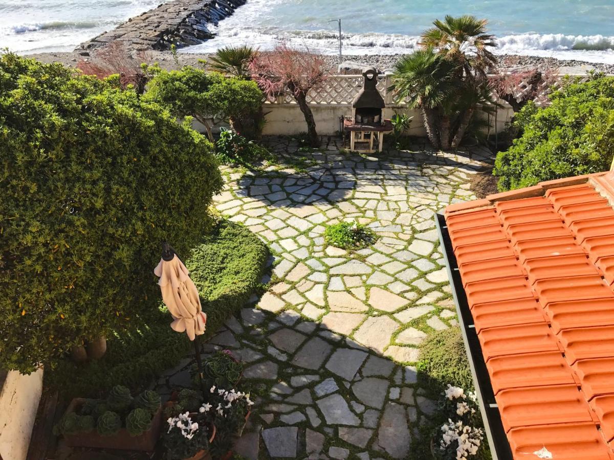 Il Giardino Sul Mare B&B 里瓦利古雷 外观 照片